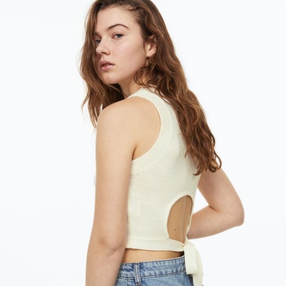 NWT H&M Floral Sweater Vest - Picture 2 of 5